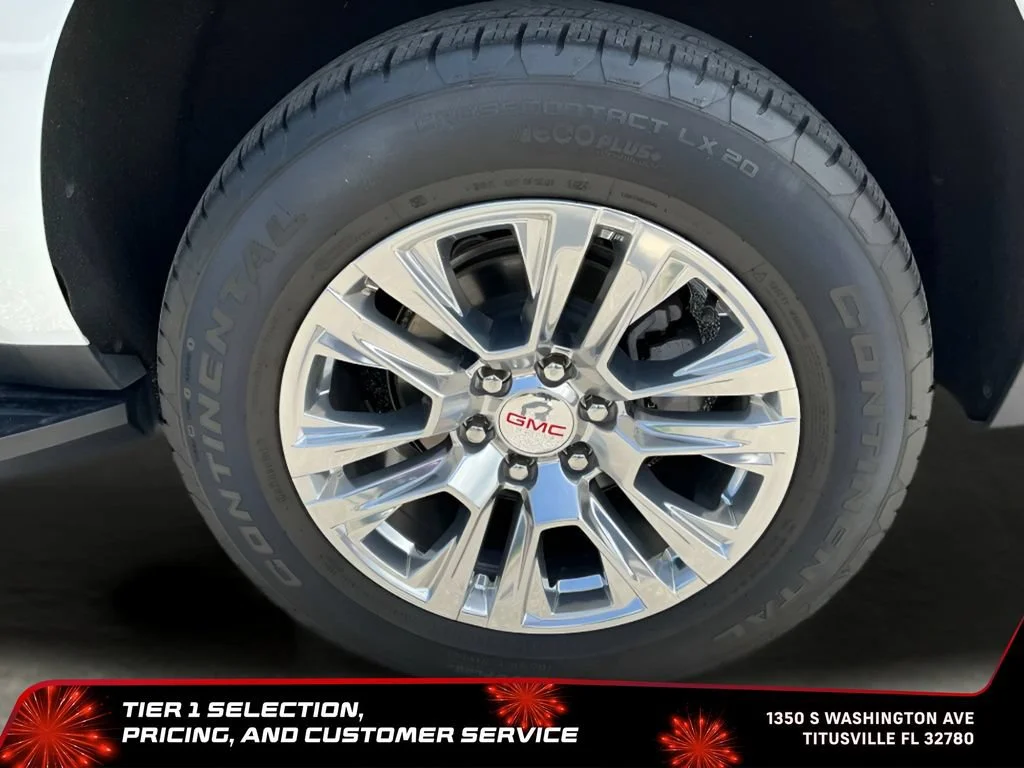 Used 2024 White Frost Tricoat GMC Denali image 50