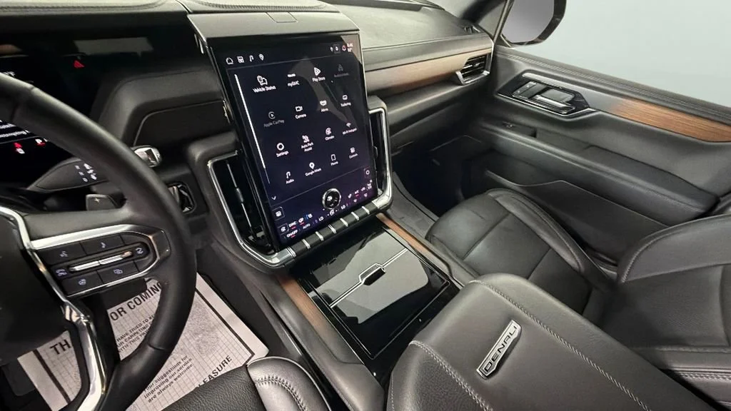 Certified Used 2025 Onyx Black GMC Denali image 19