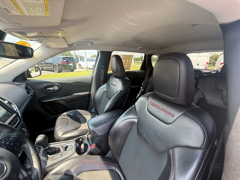 Used 2019 Gray Jeep Trailhawk image 19