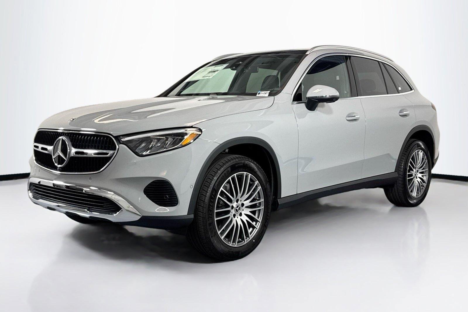 New 2026 Manufaktur Alpine Grey Mercedes-Benz GLC 300 image 1