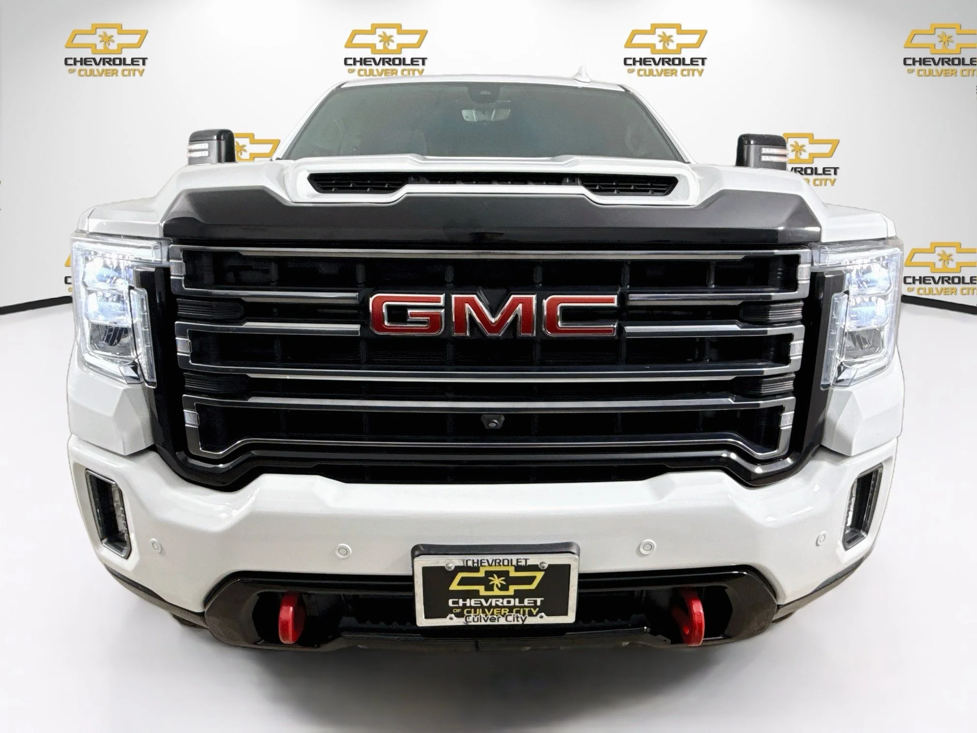 Used 2023 SUMMIT WHITE GMC AT4 image 2