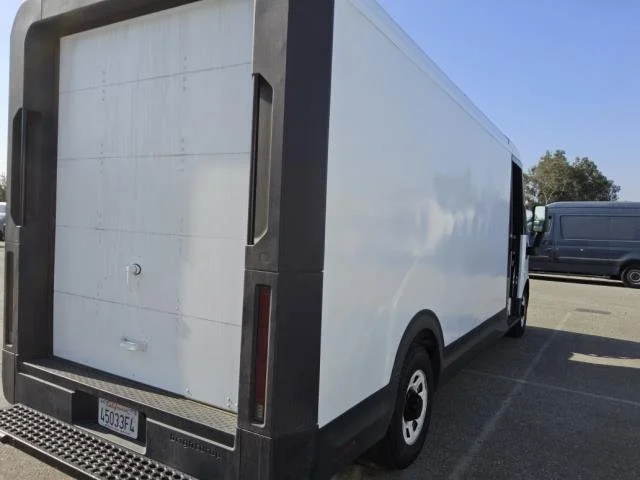 Used 2024 Oyster White BrightDrop EJY image 21