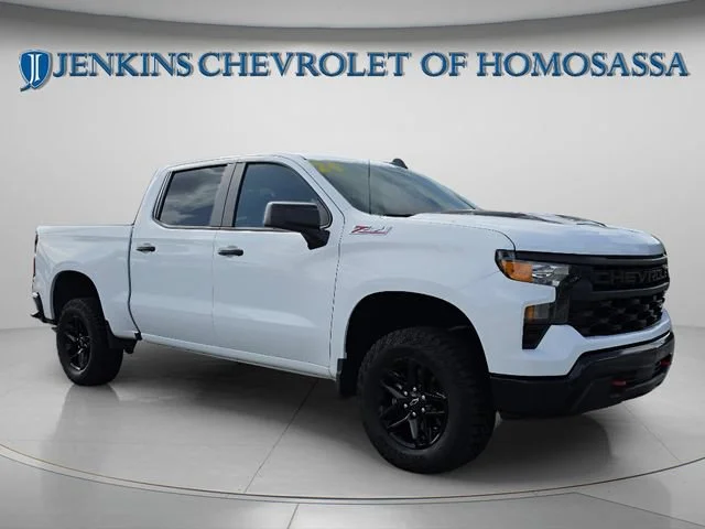 Used 2024 Summit White Chevrolet Custom Trail Boss image 2