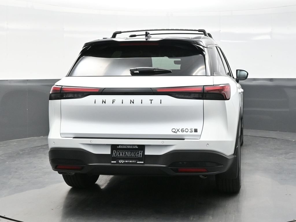 New 2027 2T RAD WHT INFINITI Sport AWD image 6