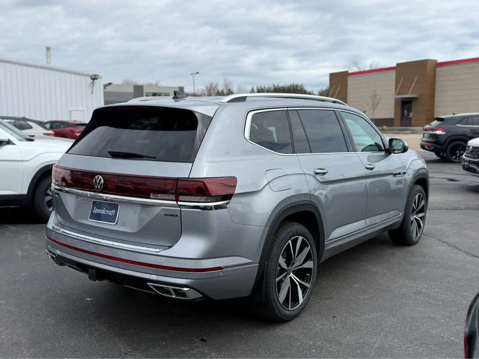 2026 Volkswagen Atlas SEL Premium R-Line - Photo 7