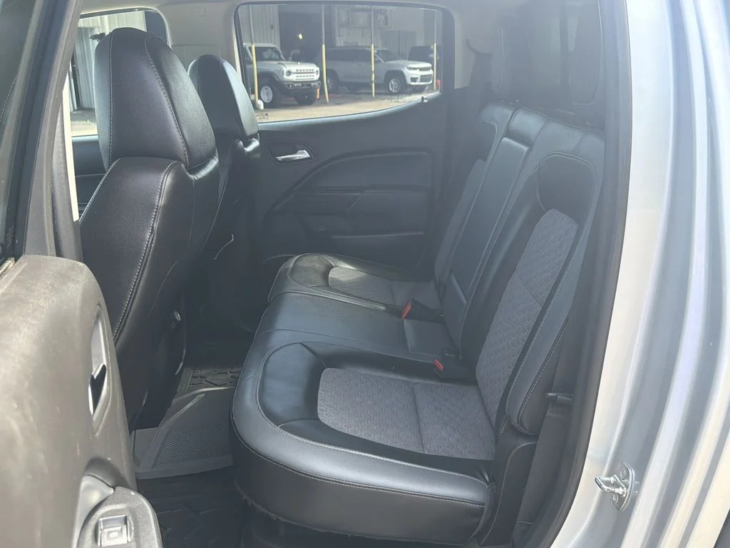 Used 2016 Silver Chevrolet Z71 image 2