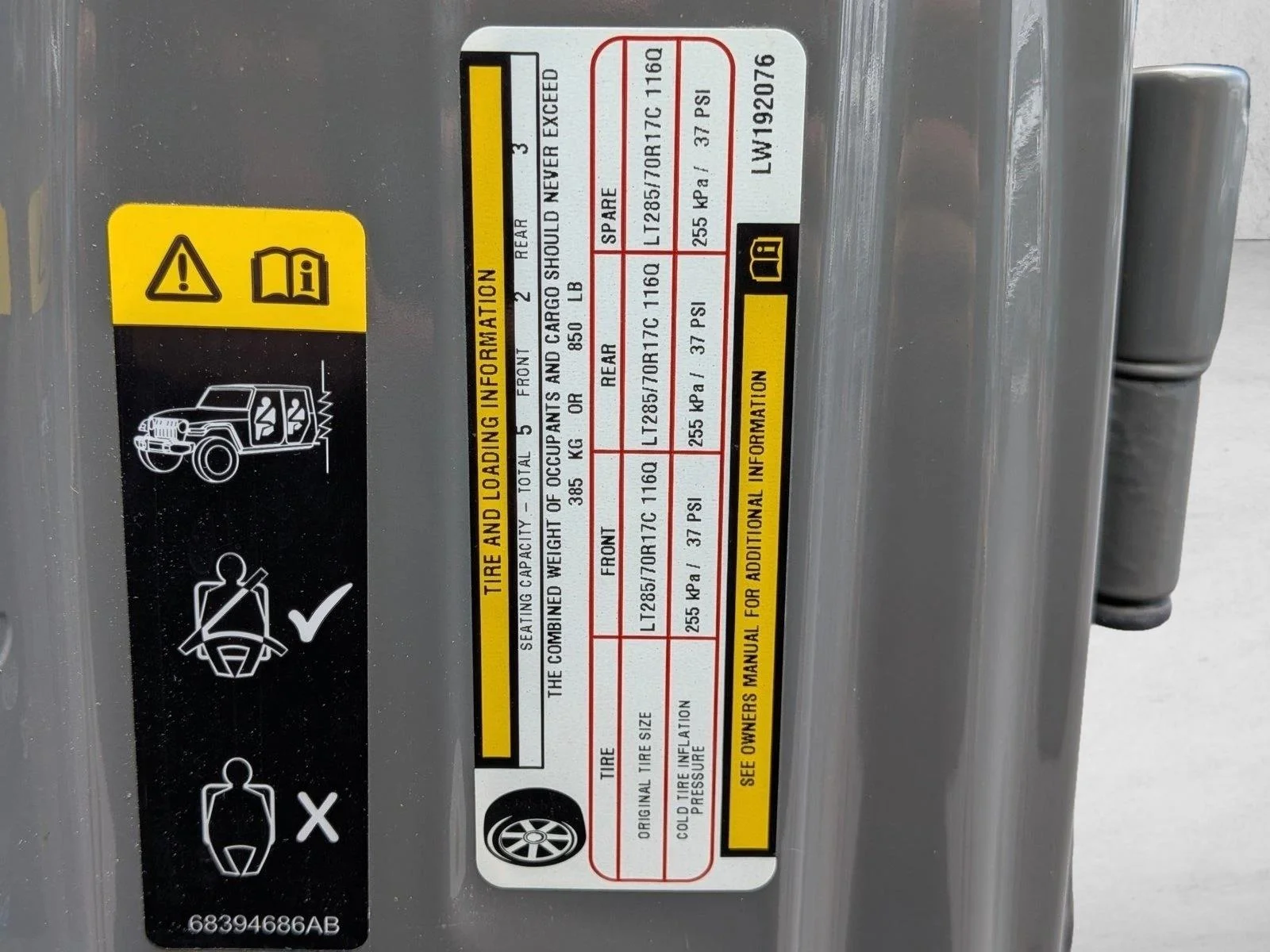 Used 2020 Sting-Gray Clearcoat Jeep Rubicon image 19