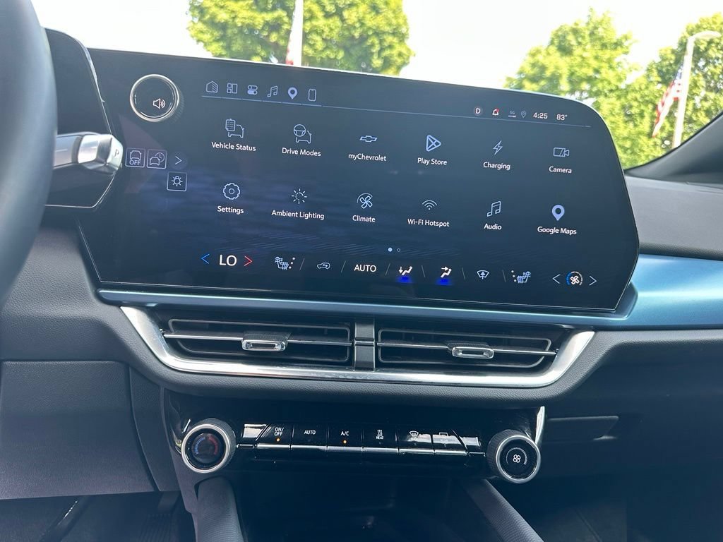 2024 Chevrolet Equinox EV LT - Photo 17