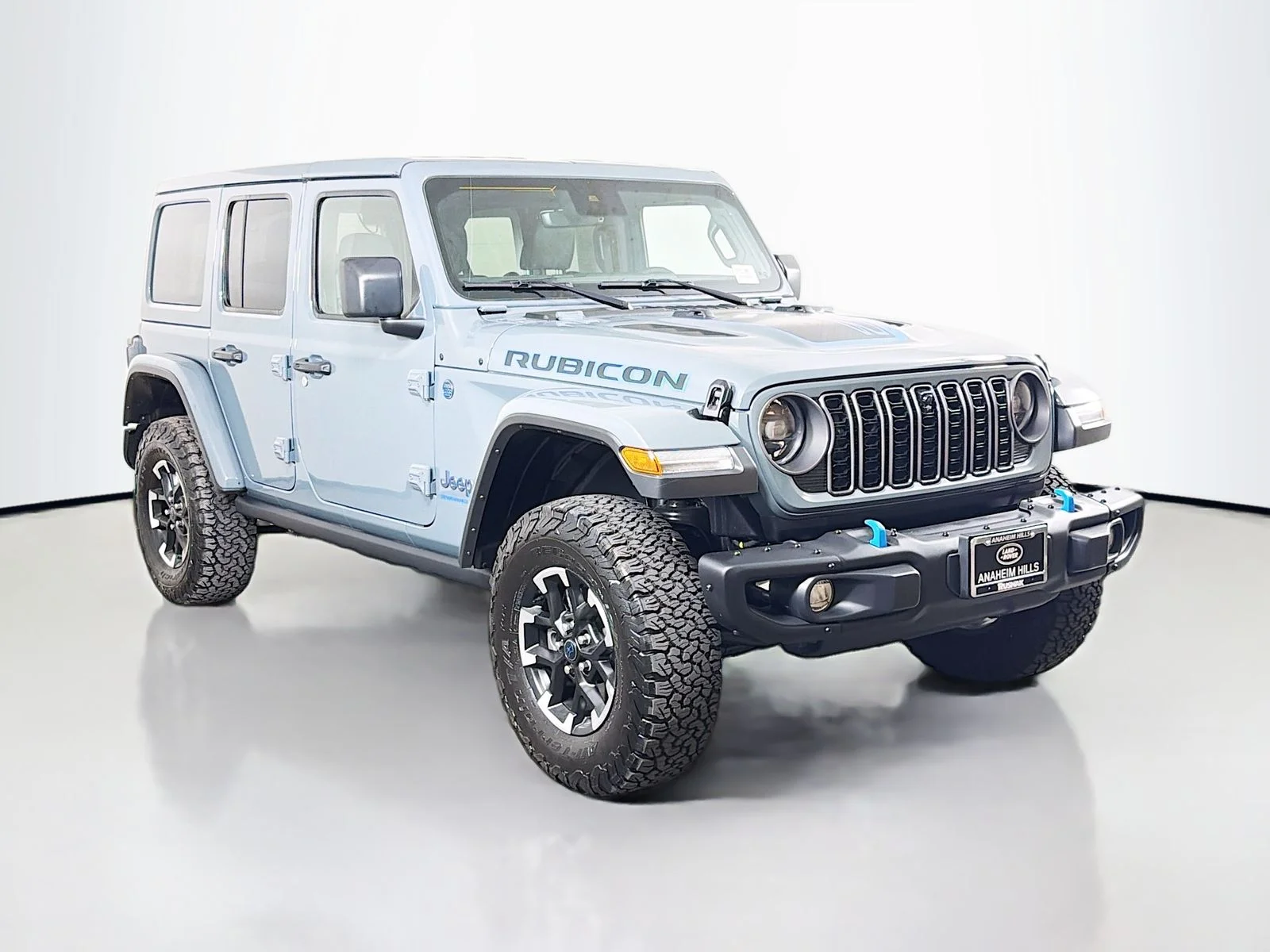 Used 2025 Anvil Clear Coat Jeep Rubicon 4xe image 7