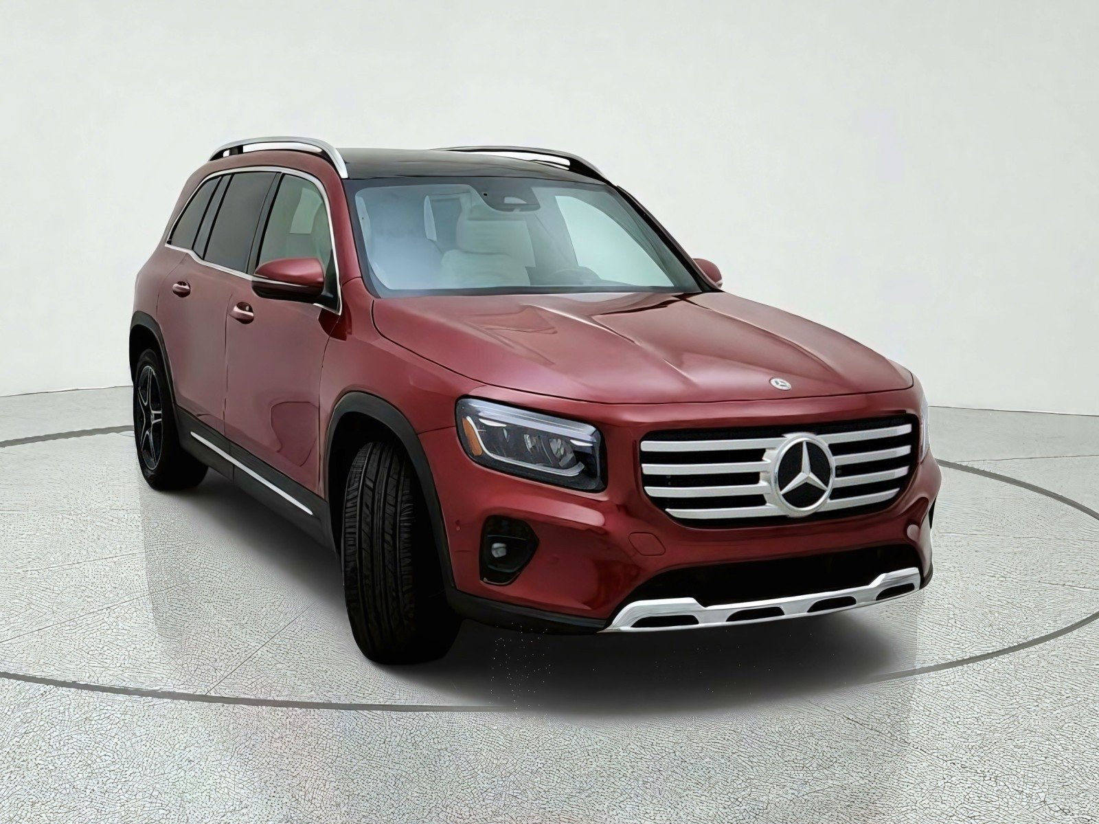 Certified Used 2026 MANUFAKTUR Patagonia Red Metallic Mercedes-Benz GLB 250 image 4