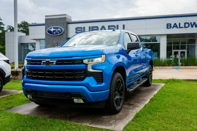 Used 2025 Riptide Blue Metallic Chevrolet RST image 11