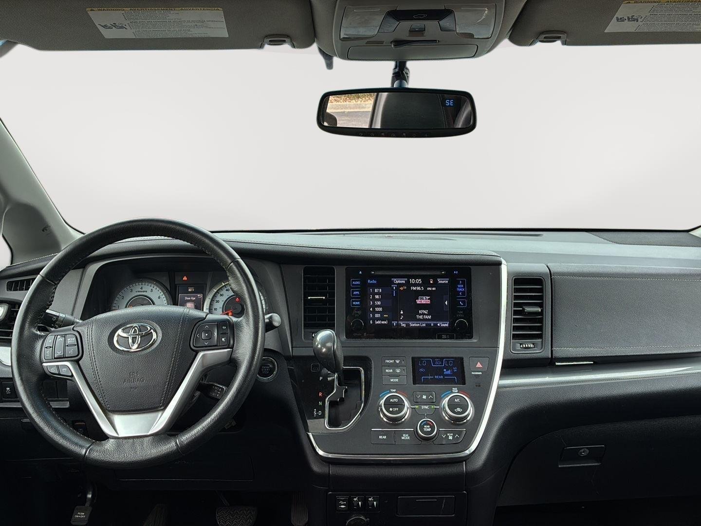 Used 2015 Super White Toyota SE Premium image 4