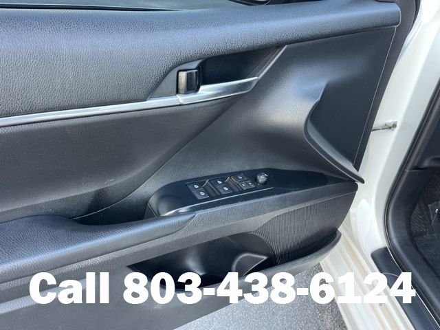 Used 2020 White Toyota SE image 8