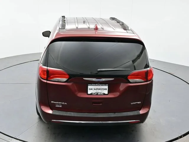 Used 2018 Velvet Red Pearlcoat Chrysler Limited image 35