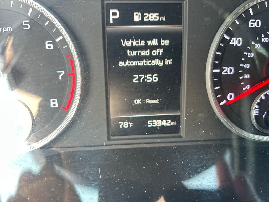 Used 2022 Black Kia LXS image 18