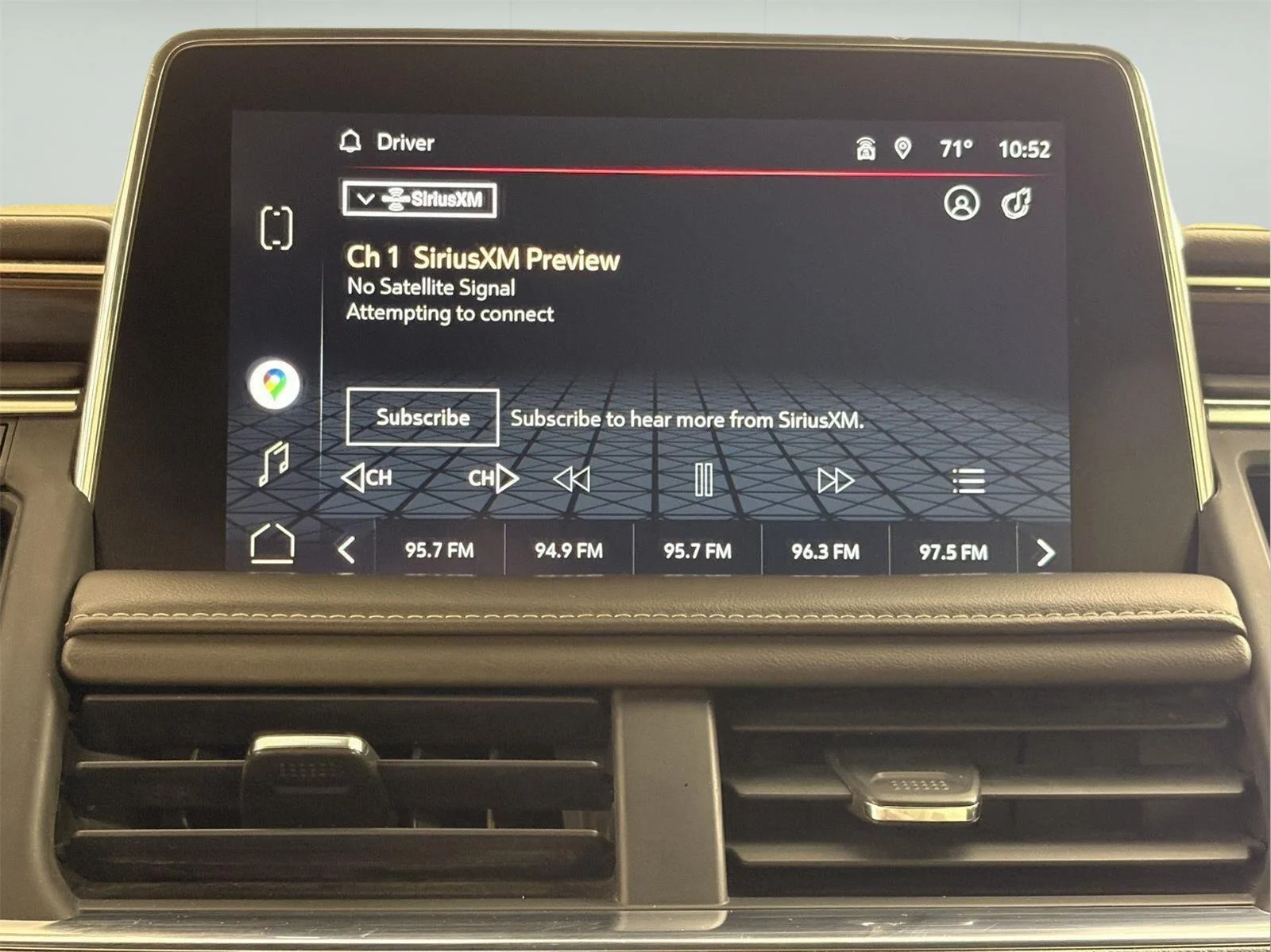 Used 2022 Summit White GMC SLE image 40