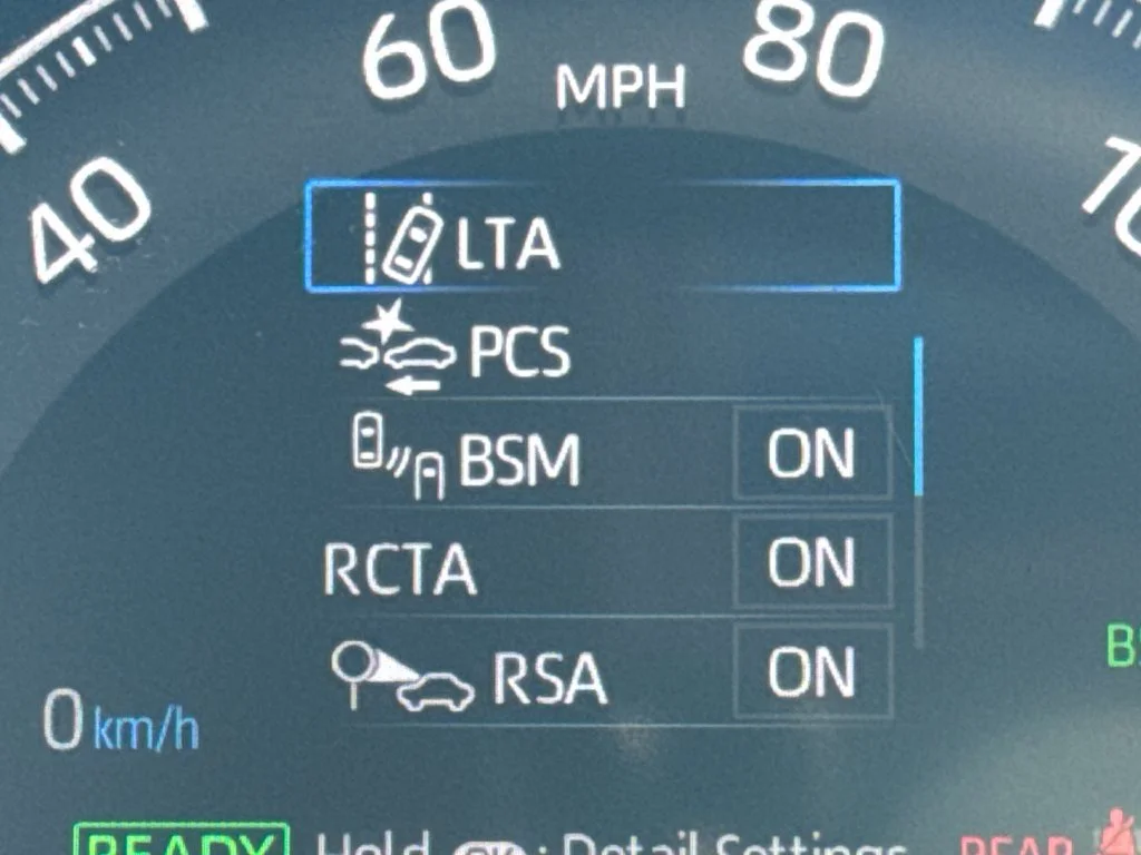 Used 2025 Silver Toyota XLE image 18