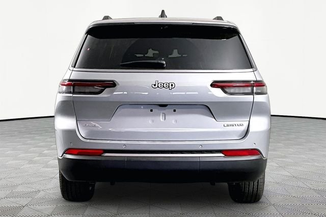 New 2026 Silver Zynith Exterior Paint Jeep Limited image 5