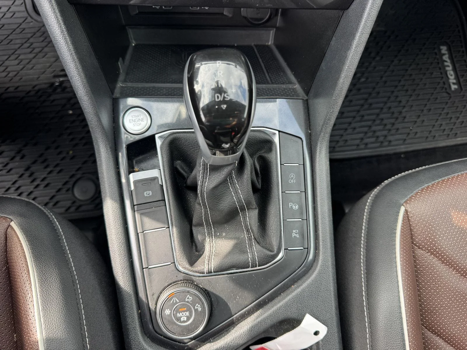Certified Used 2024 BLACK Volkswagen SEL R-Line image 15