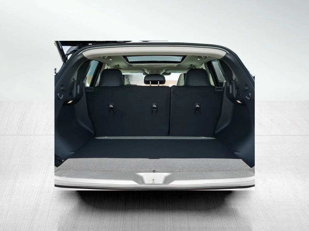 New 2026 Everest White Pearl TriCoat Nissan SL image 8