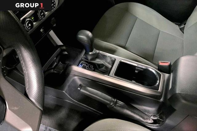 Certified Used 2017 SILVER ME Toyota  image 17