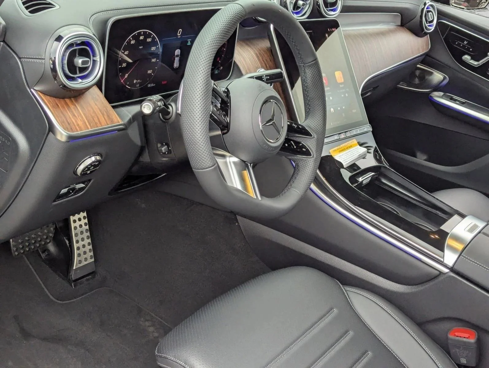 2026 Mercedes-Benz GLC Base - Photo 3