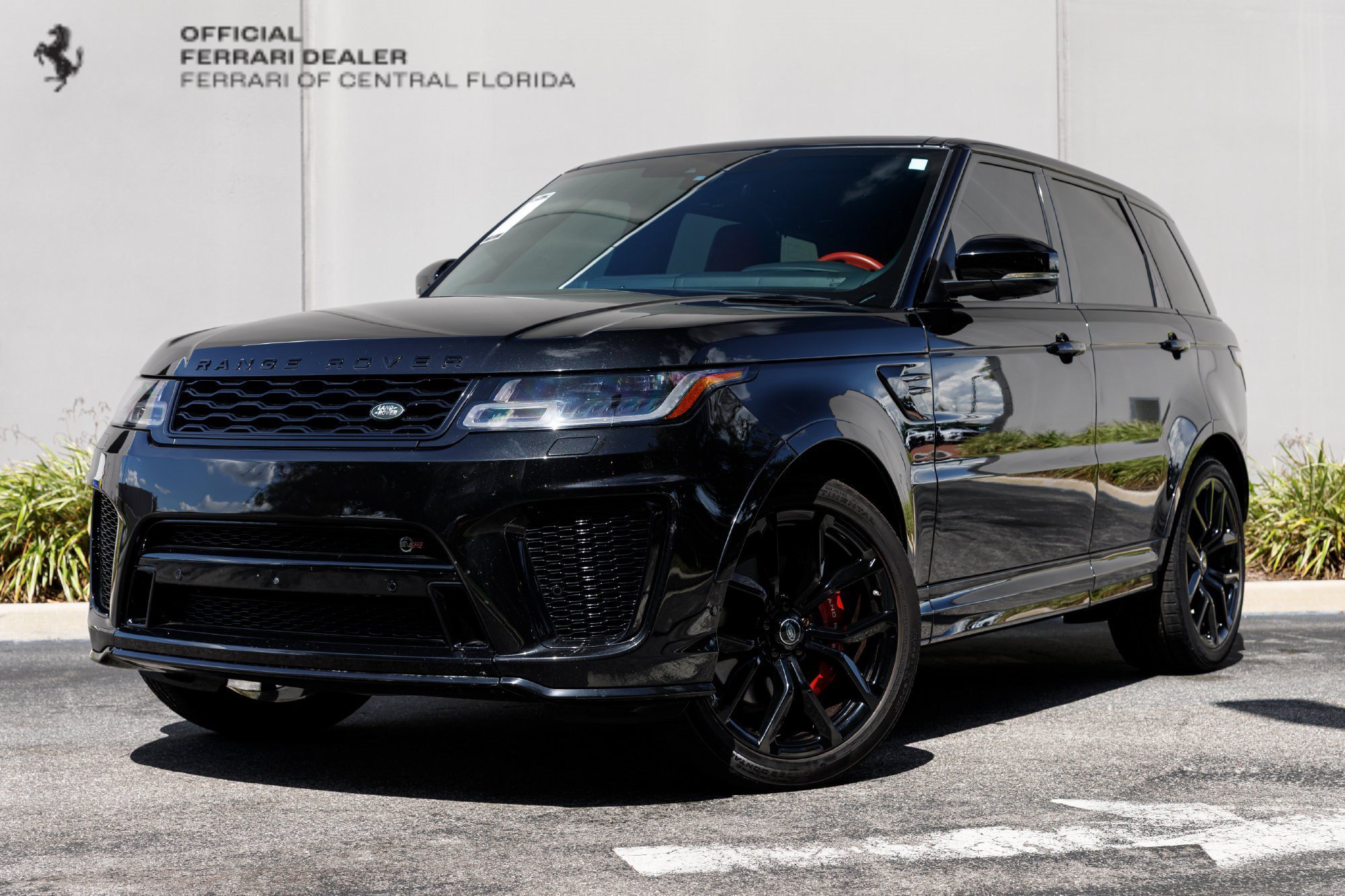 Used 2022 Black Land Rover SVR image 1