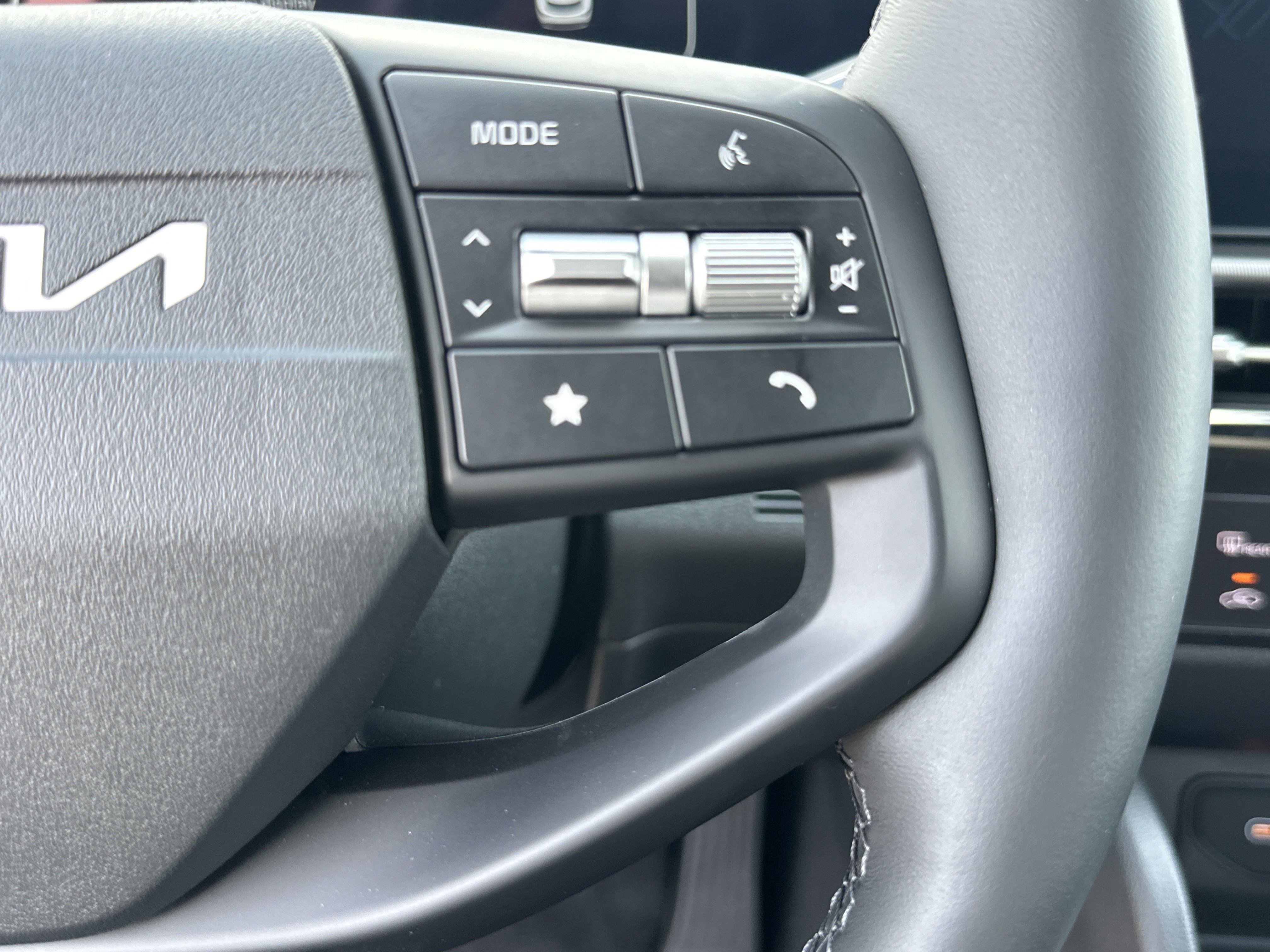 2026 Kia Sportage SX - Photo 31