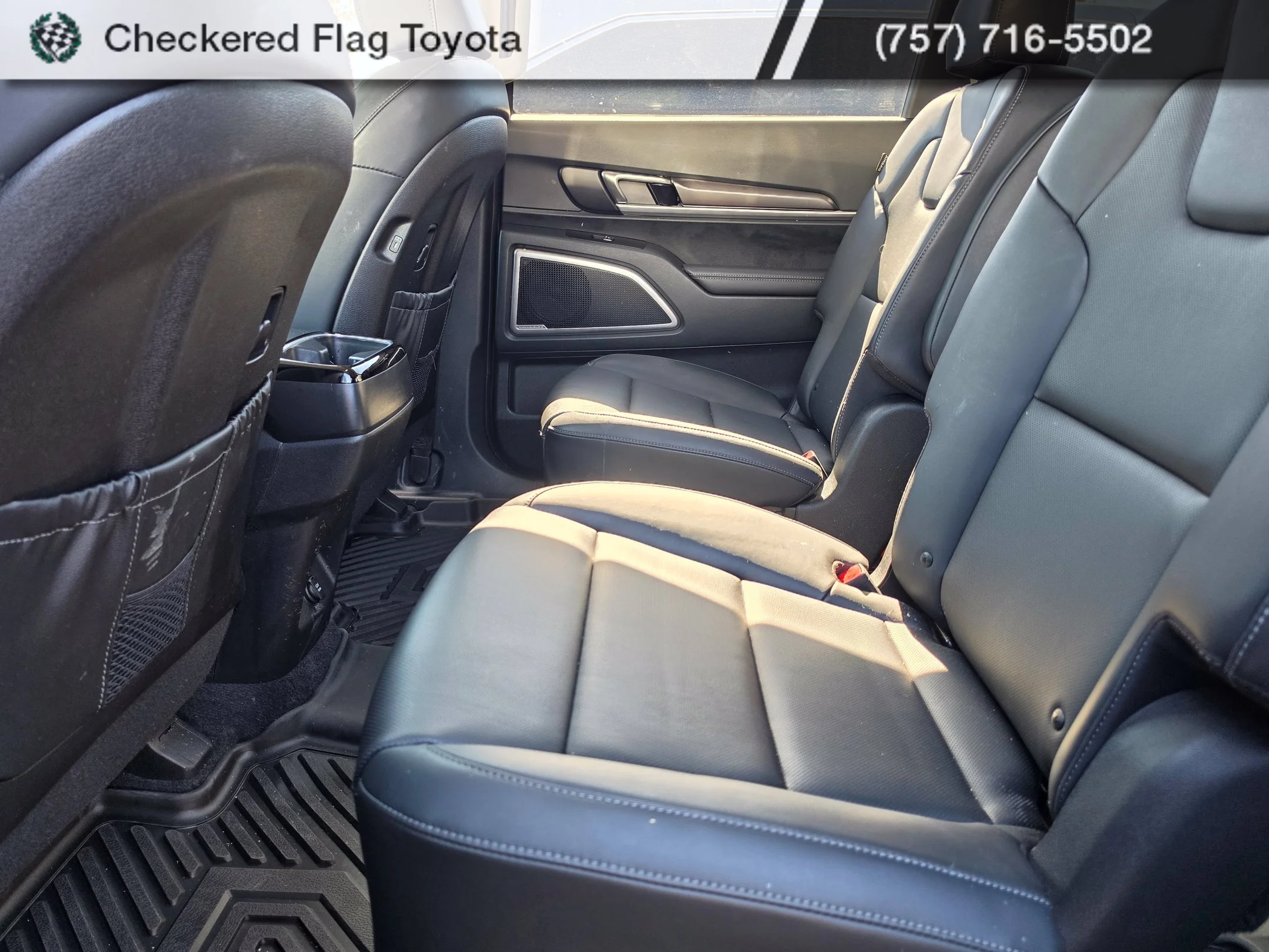 Used 2025 Everlasting Silver Kia S image 20