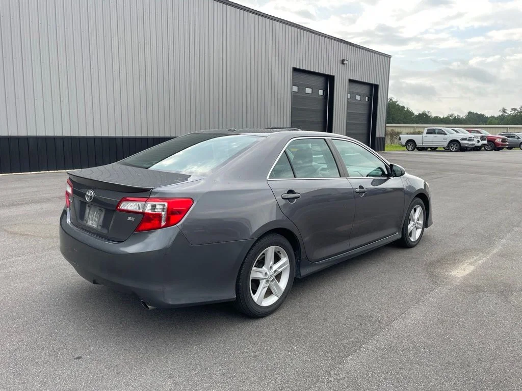 Used 2014 Gray Toyota SE image 4