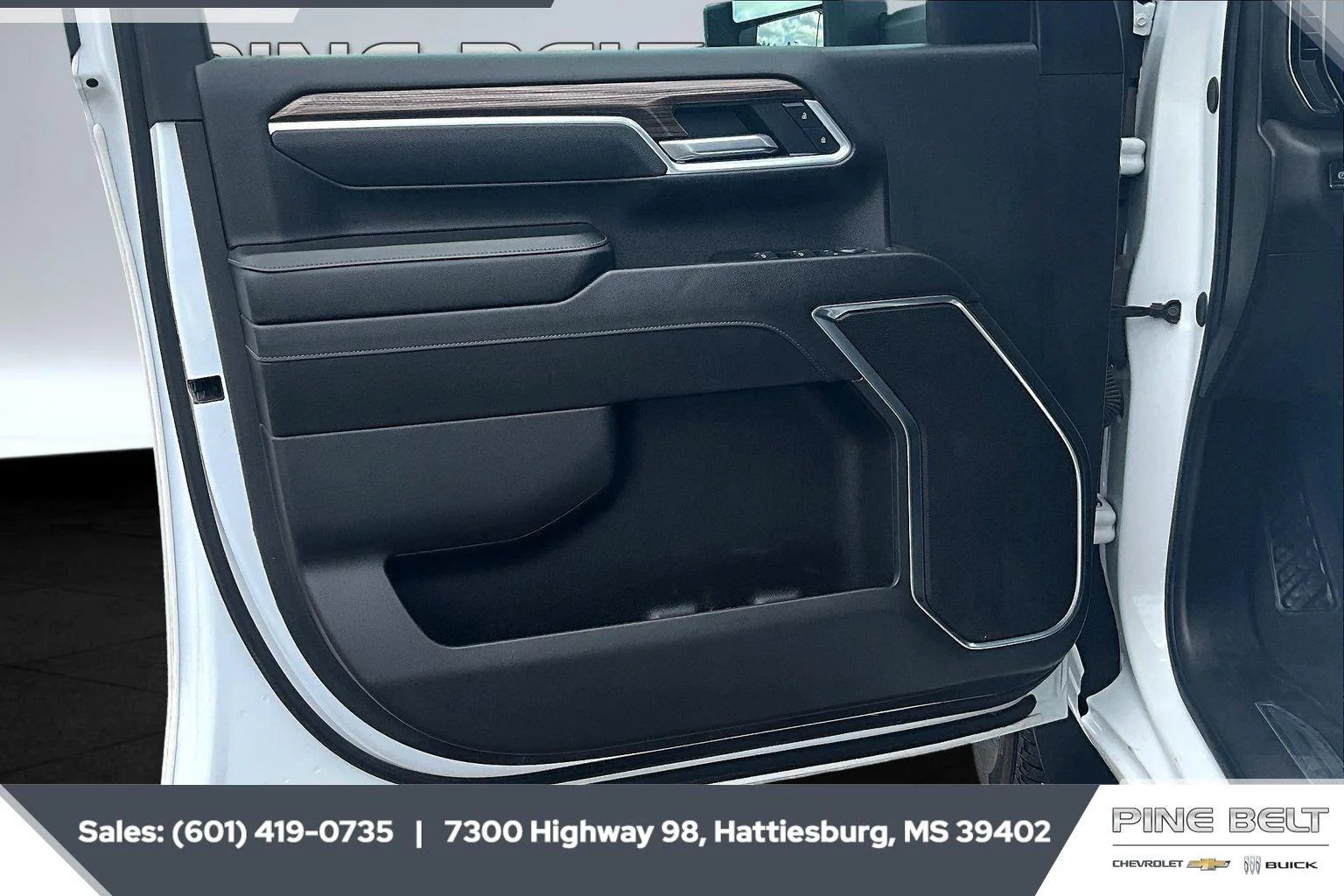 2025 Chevrolet Silverado 3500HD LT - Photo 18