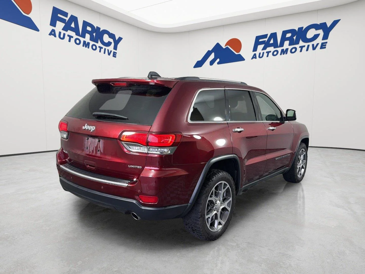 Used 2022 Velvet Red Pearlcoat Jeep Limited image 7