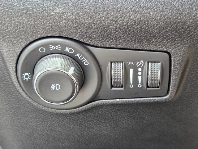 Used 2024 Black Jeep Trailhawk image 28