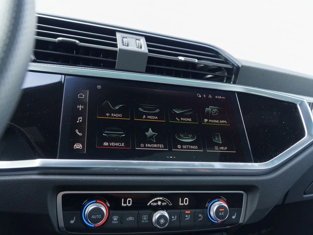 Used 2025 Gray Audi Premium Plus image 25