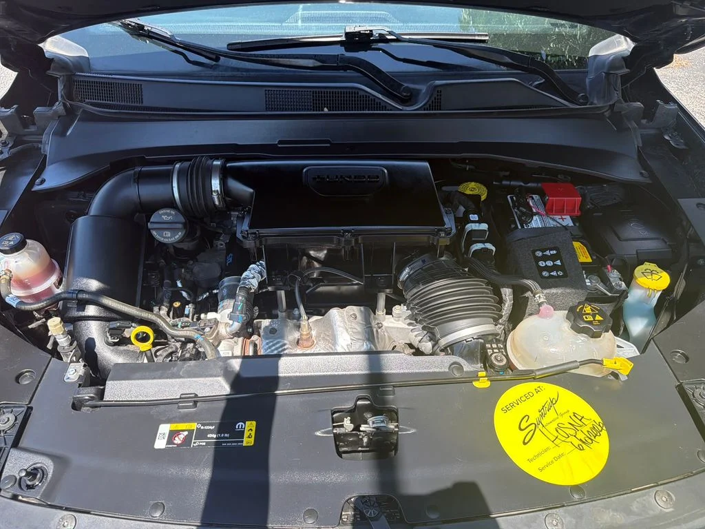 Used 2024 Black Jeep Latitude Lux image 25