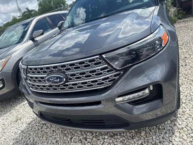 Used 2022 Green Ford Limited image 2