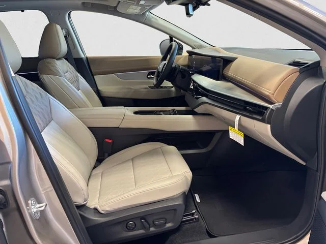 New 2027 Silver Nissan Platinum image 16