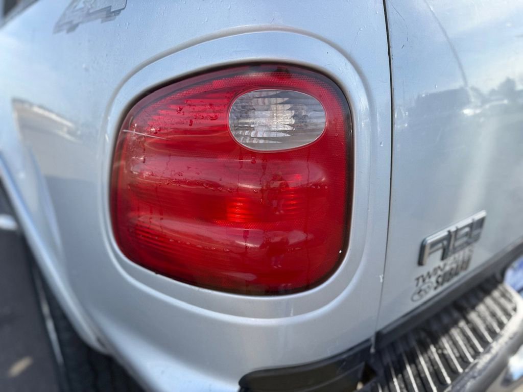 Used 2002  Ford XLT image 35