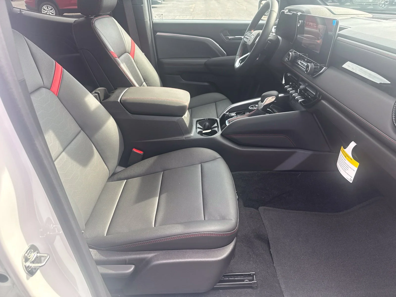2026 Chevrolet Colorado Z71 - Photo 21