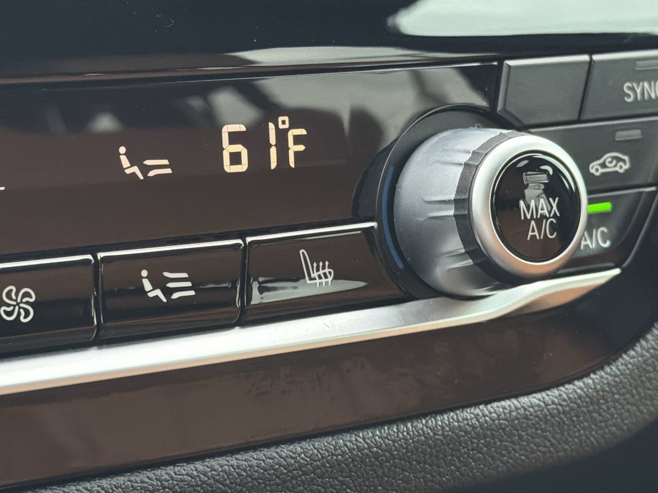 Used 2019 Phytonic Blue Metallic BMW xDrive30i image 27