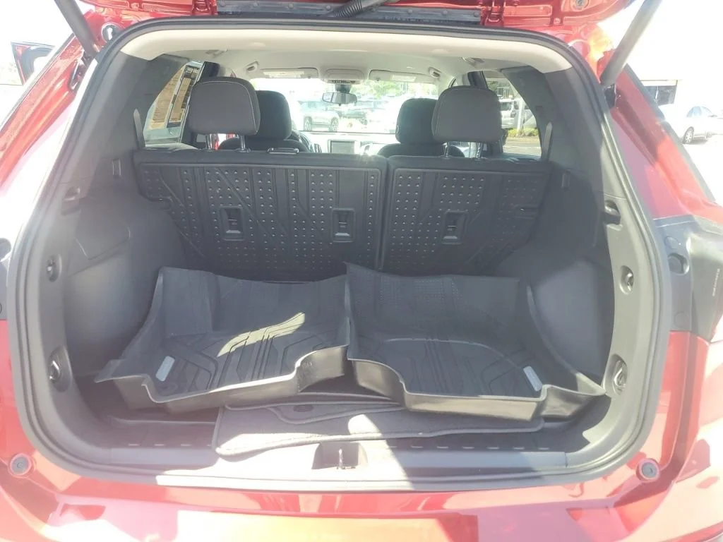 Used 2024 Radiant Red Tintcoat Chevrolet LT image 15