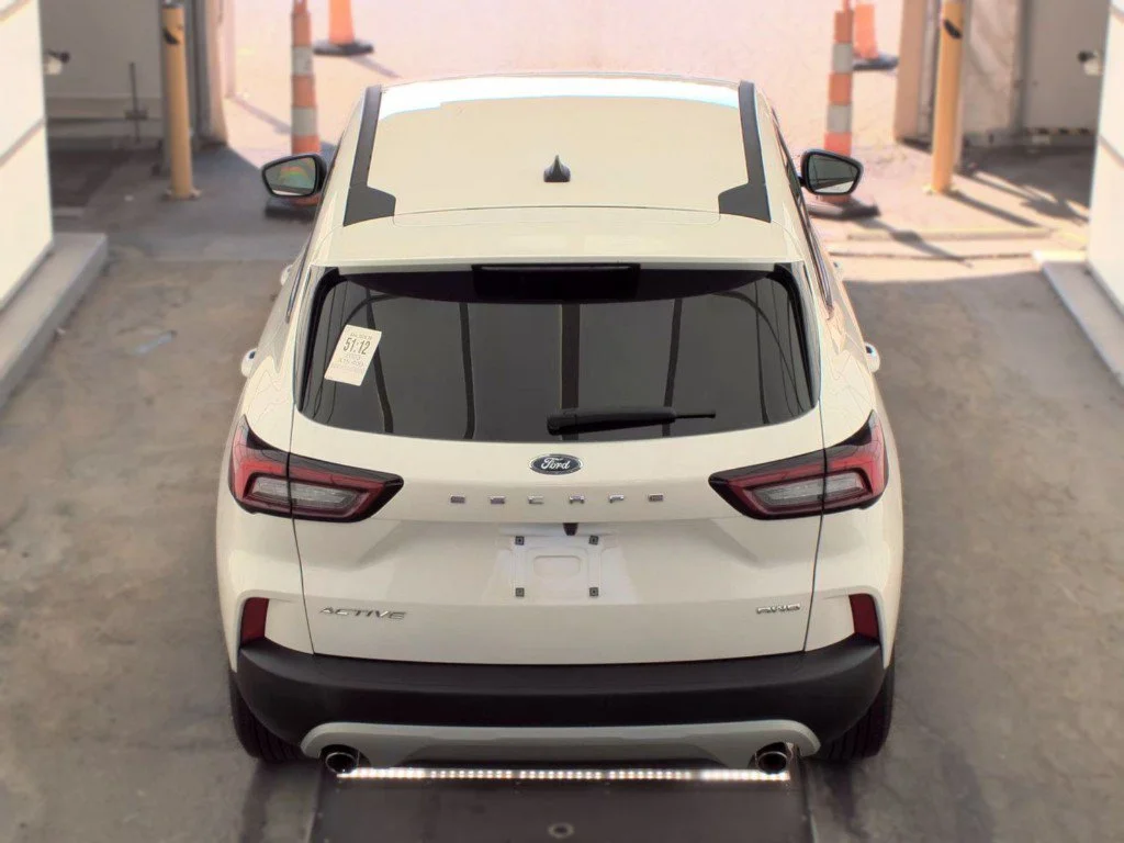 Used 2023 White Ford Active image 6