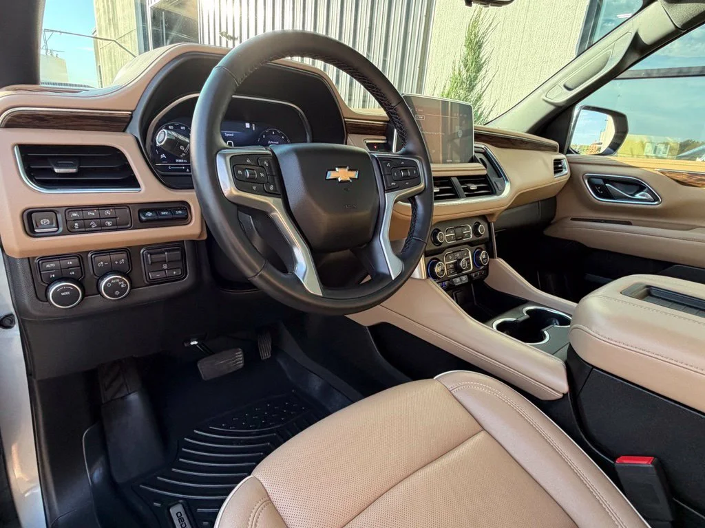 Used 2023 Gray Chevrolet Premier image 11