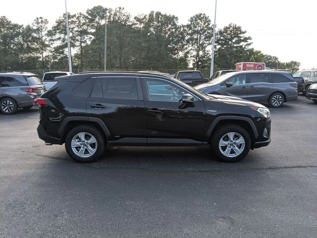 Used 2019 Midnight Black Metallic Toyota XLE image 6