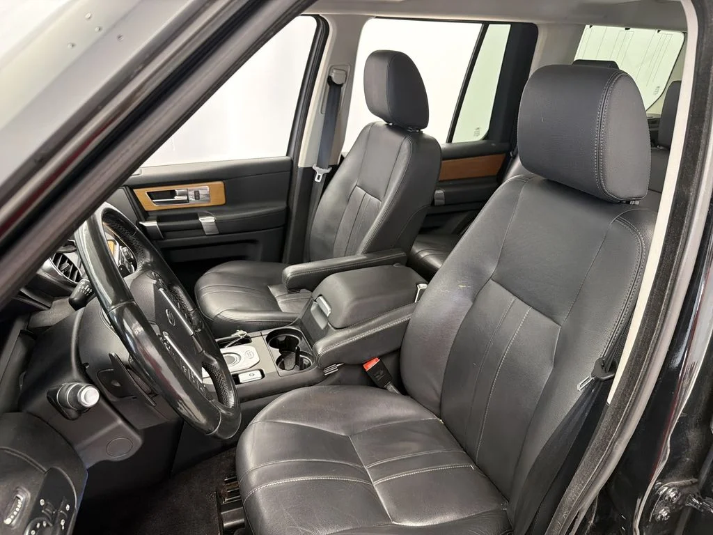 Used 2015 Black Land Rover Base image 14