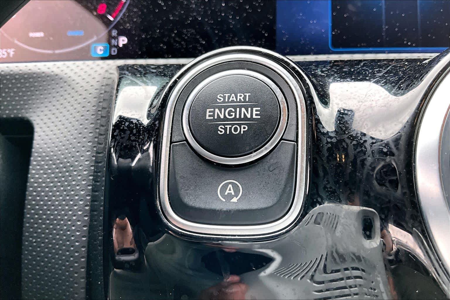 Used 2025 Night Black Mercedes-Benz CLA 250 image 30