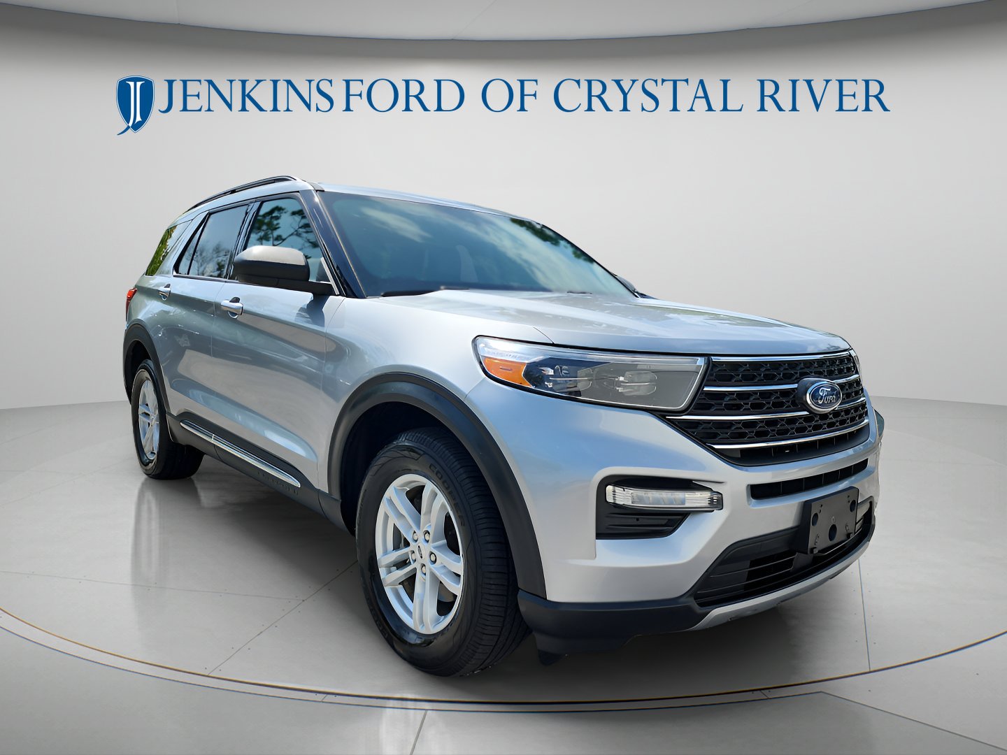 Used 2023 Iconic Silver Metallic Ford XLT image 17