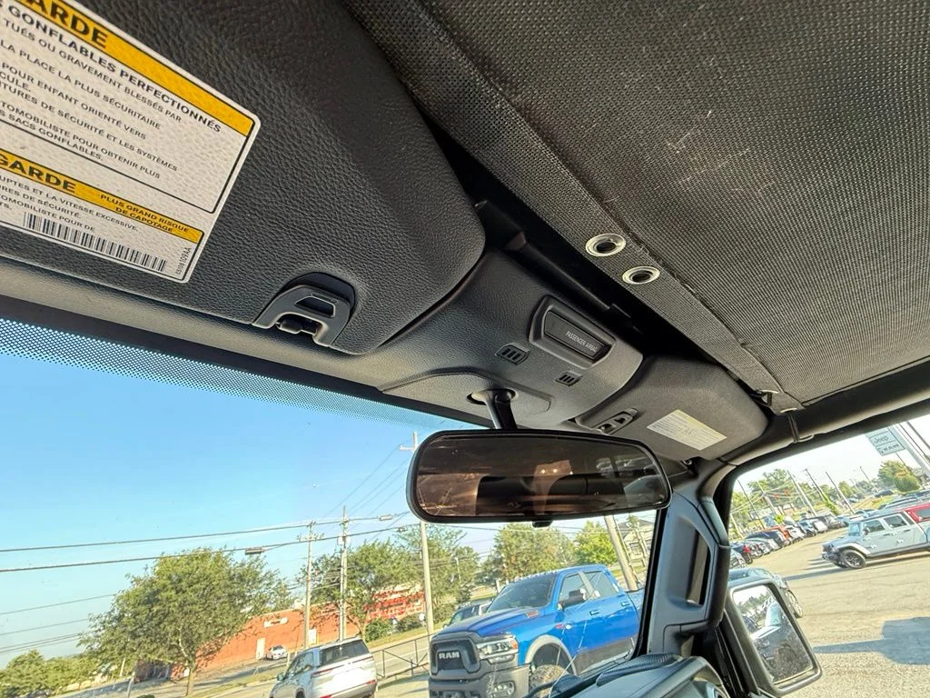 Used 2018 Black Jeep Unlimited Sport S image 23