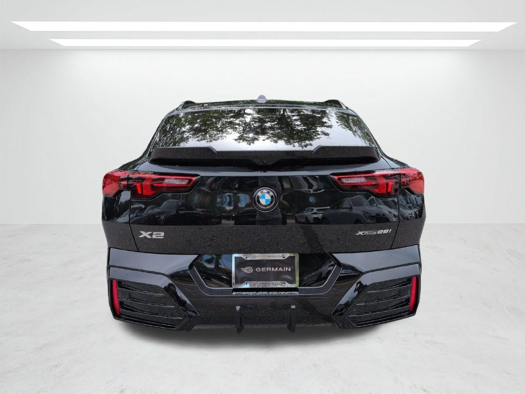 New 2027 Black Sapphire Metallic BMW xDrive28i image 5