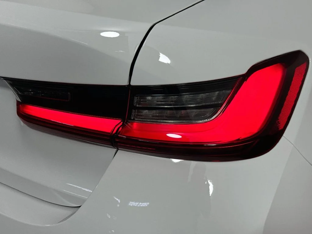 Used 2024 White BMW 330i image 32